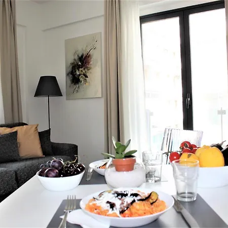 Pola Aparthotel *